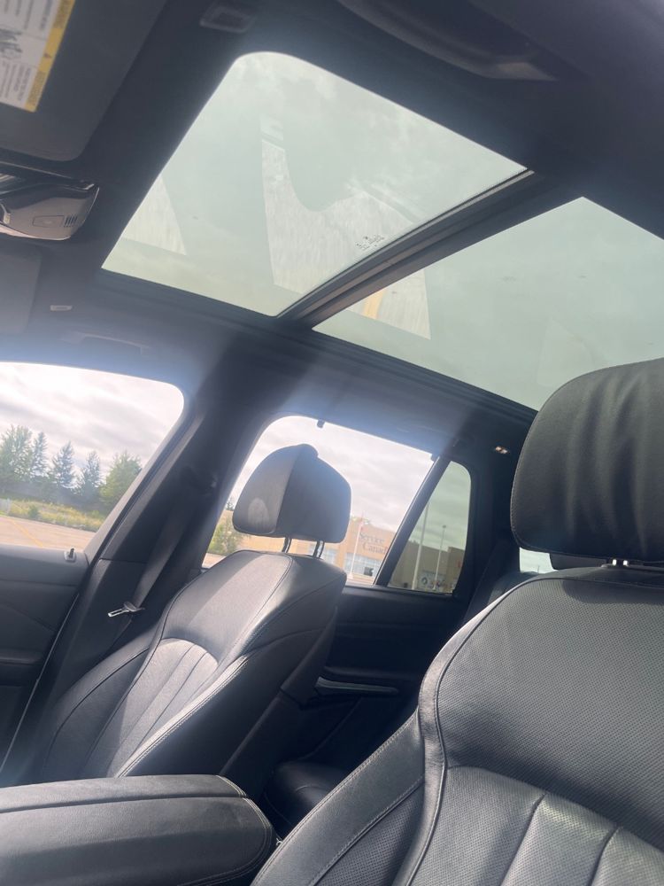 Retractable sunroof and headliner operating as designed